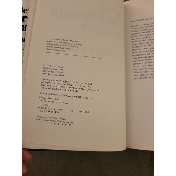 Clear and Present Danger. Tom Clancy 1st Print, 1st Edition. HC, DJ. 1989 - Picture 10 of 11